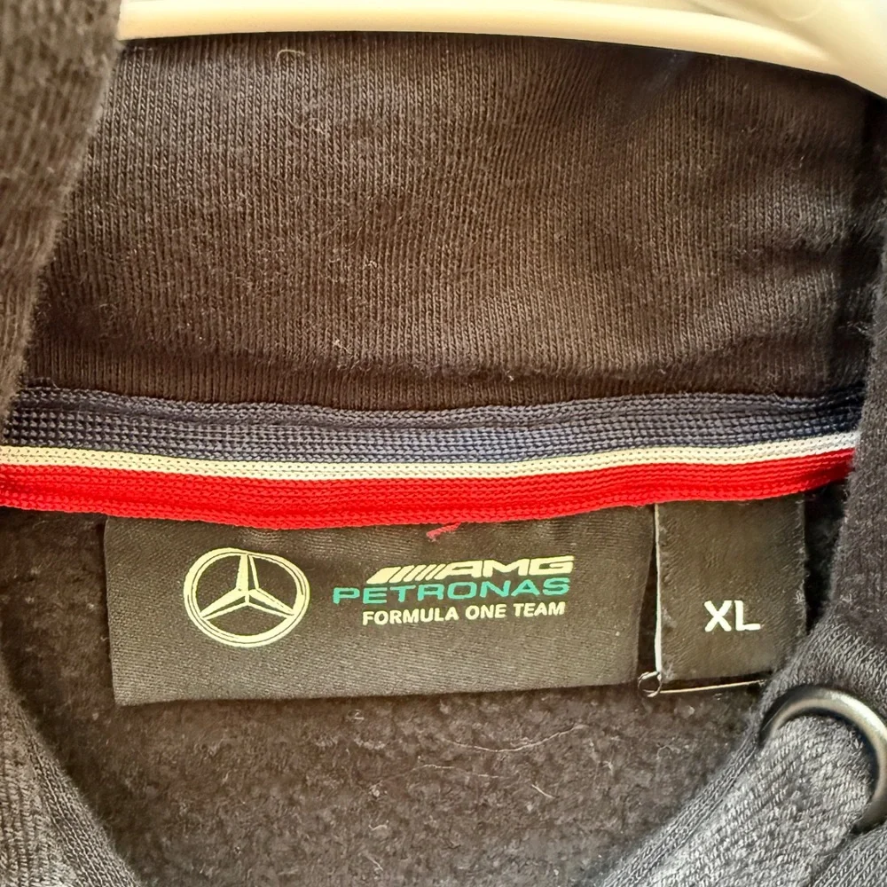 AMG Petronas Tommy Hilfiger F1 Team Hoodie Sponsor Logo  Size XL Mercedes - Picture 3 of 11